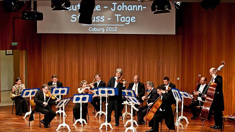 Ein Wiederhören mit dem Alt-Wiener Strauss-Ensemble gibt es am Samstag, 12. Mai, im Kongresshaus Rosengarten in Coburg.Foto: Archiv/Jochen Berger