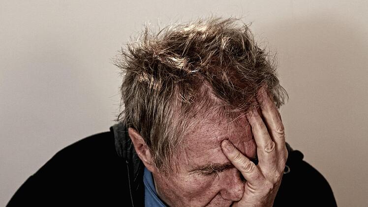 Einer neuen Studie hat einen neune Zusammenhang zwischen einem stressigen Arbeitsplatz und dem Risiko für Herzkrankheiten festgestellt, Symbolbild: pexels.com/Gerd Altmann