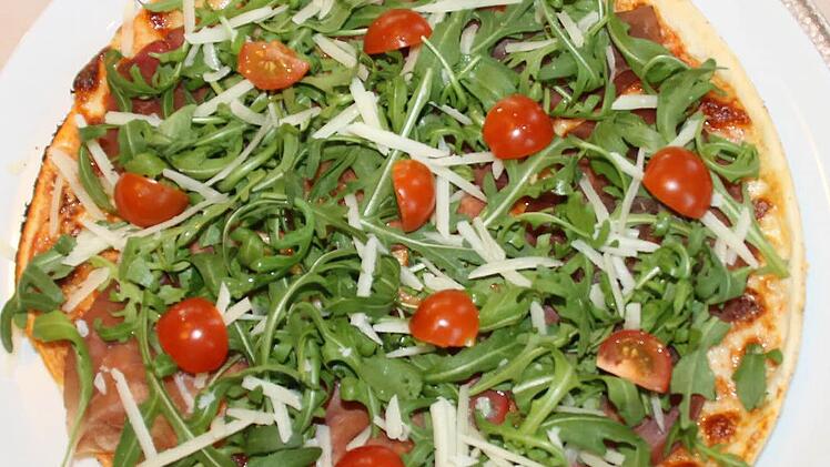 Nicht nur auf der Pizza, auch im Garten kann Rucola Freude machen.  Foto: Archiv