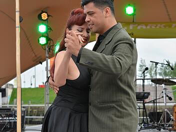 Fürth: "Sommer Nachts Ball" im Stadtpark - Frankens größter Open-Air-Ball findet wieder statt