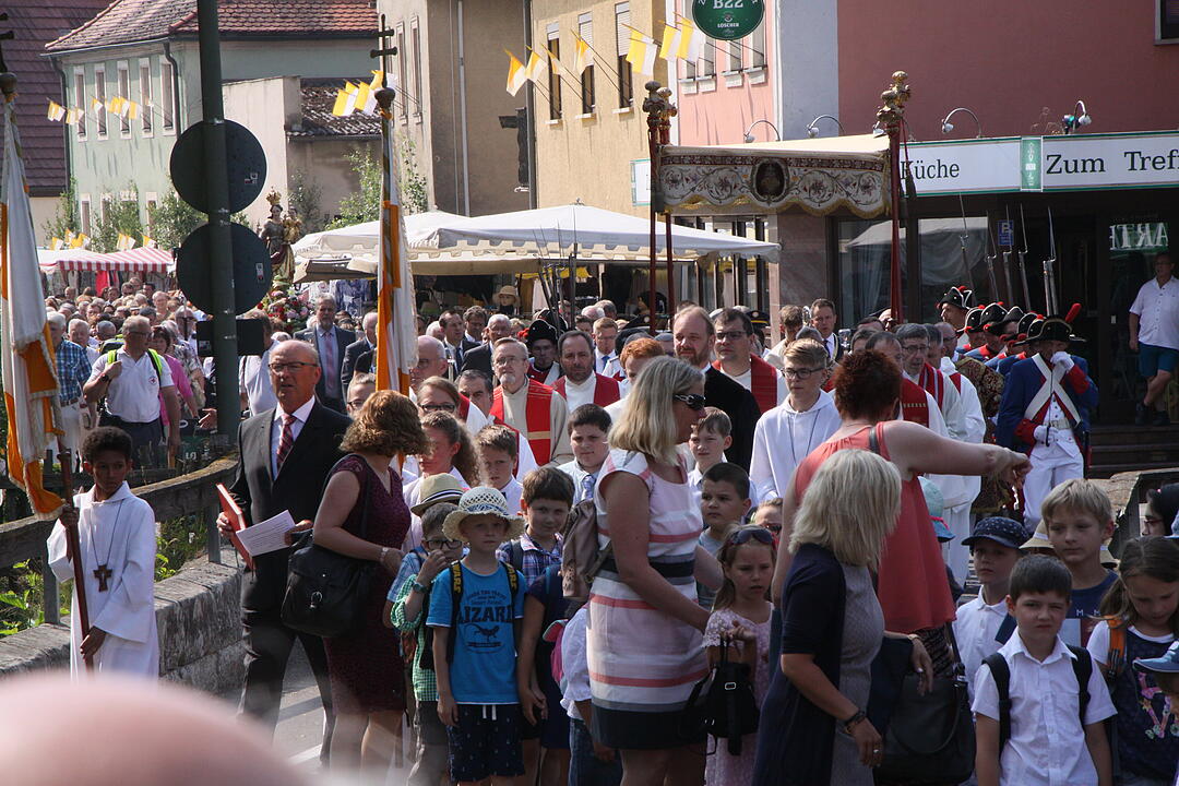 Burgwindheim feiert Blutsfest