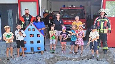 Die Kinder hatten bei der Feuerwehr&uuml;bung jede Menge Spa&szlig; und Freude.