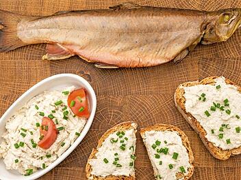 Rächerfischpastete ist eine Variante der kalten Fischküche. Foto: Frank Wunderatsch