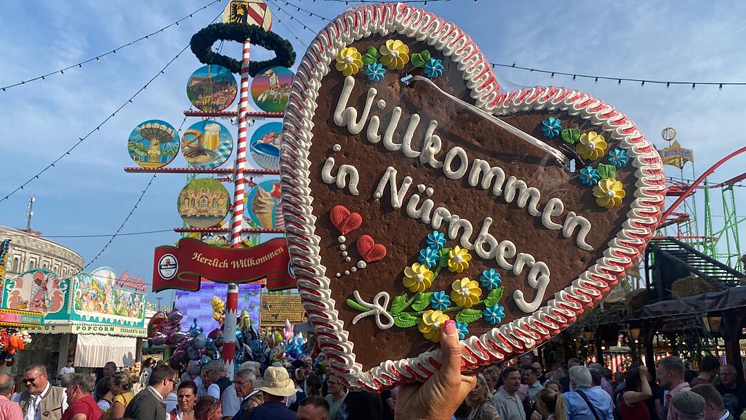 Nürnberger Herbstvolksfest 2024 eröffnet - die schönsten Bilder