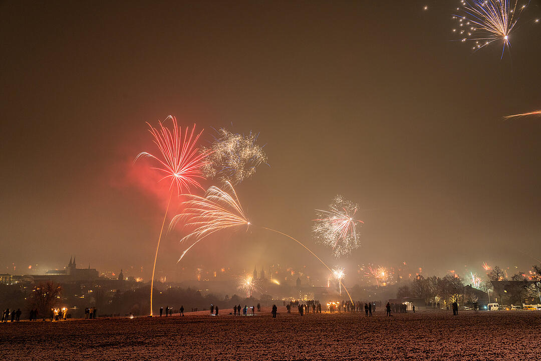 Silvester 2025: Bamberg schießt sich ins neue Jahr 2025 - Feuerwerk über der Domstadt Silvester 2025: Bamberg schießt sich ins neue Jahr 2025 - Feuerwerk über der Domstadt