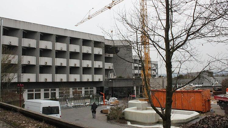 Noch regieren die Baumaschinen.