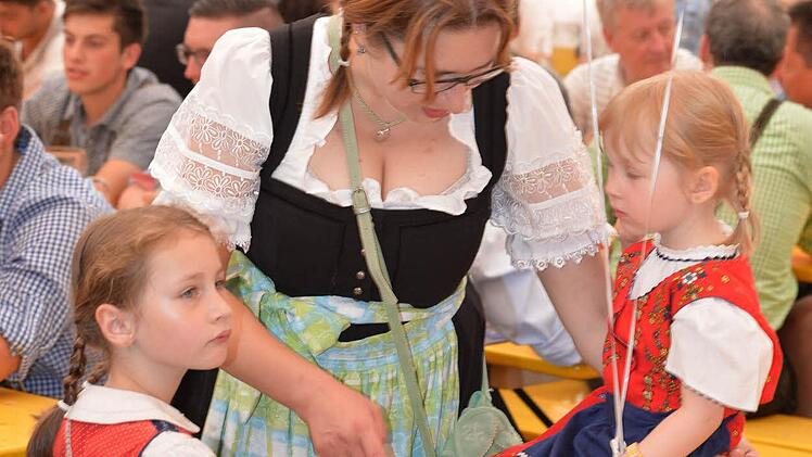 Die Kulmbacher Bierwoche hat begonnen. Foto: Ronald Rinklef