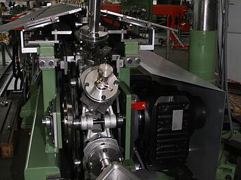 Diese Produktionslinie soll einmal die Glaseinsätze für Waschmaschinentrommeln herstellen. Sie wird in Steinberg getestet, aber erst an ihrem Bestimmungsort mit Glas in Betrieb genommen. Fotos: Sonja Adam