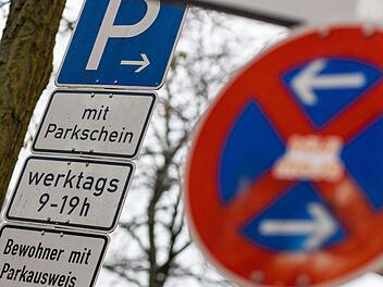 Ab April: Große Park-Neuerung in Bayern - E-Autos dürfen kostenlos parken