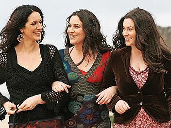 Sie sind „The Henry Girls“: Joleen, Lorna and Karen McLaughlin (Henry)