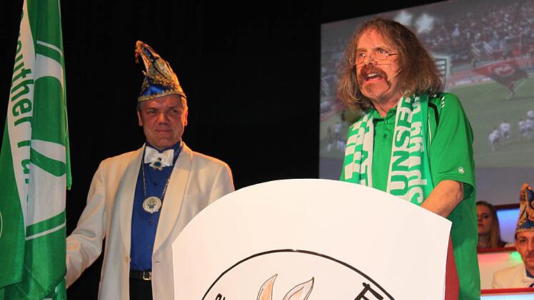 Berthold Baier und Pater Helmut Haagen (rechts) Fotos: Veronika Schadeck