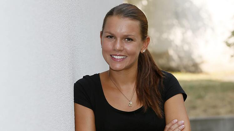 Elena Büttner hatte am Dienstag ihren ersten Arbeitstag als Forchheims Citymanagerin. Foto: Ronald Wittel