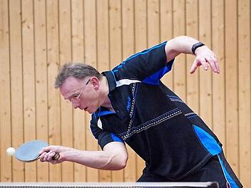 Großen Anteil an der Vizemeisterschaft des TTV Wolfersdorf hatte Werner Buckreus. Er blieb in seinen sechs absolvierten Einzeln und drei Doppeln unbezwungen.  Foto: Hans Franz