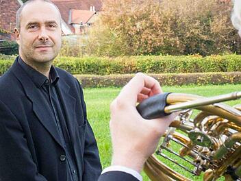 Der Wahl-Bamberger Harry Luck begibt sich mit seinem Krimi "Bamberger Hörnla" in die Welt der örtlichen Symphoniker.   Foto: Hendrik Steffens