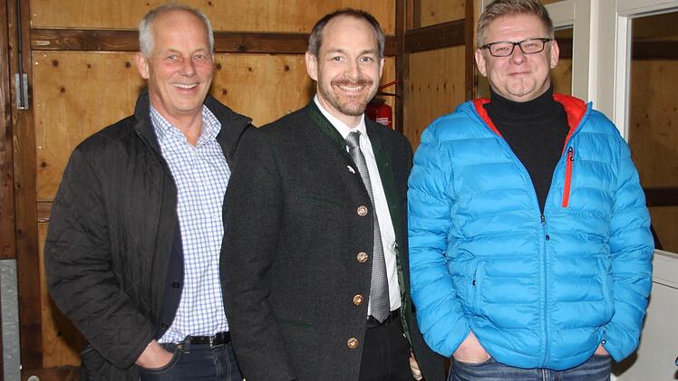 Die Drei von der Tankstelle - von links: Stadtrat Michael Pfitzner, stellvertretender Landrat Jörg Kunstmann und 3. Bürgermeister Franz Wilzok (alle CSU, alle Kulmbach). Foto: Stephan Tiroch