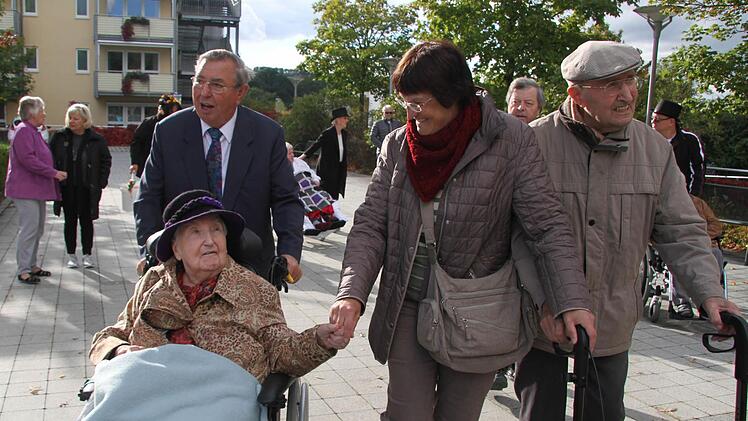 Kerwa-Umzug der Senioren Foto: Sonny Adam