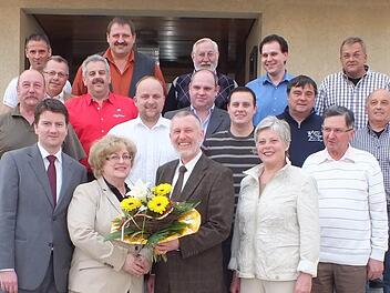 Dr. Katalin Pánczél wird vom Burkardrother Marktgemeinderat begrüßt. Foto: Björn Hein
