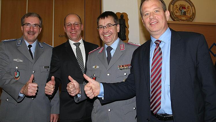 Über den auf Jahre gesicherten Standort Wildflecken freuten sich (von links): Uwe Weinrauter, Gerd Kleinhenz, Jürgen Steinberger und Matthias Hümmler.  Foto: Gerd Schaar