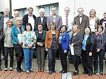 Die Dienstjubiläen dieser Lehrerinnen und Lehrer waren Anlass für das Schulamt, deren hervorragende Leistungen zu würdigen. Foto: L. Weidner