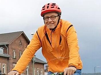 Gründungsdekan Professor Stephan Clemens ist ein begeisterter Radfahrer und Läufer.