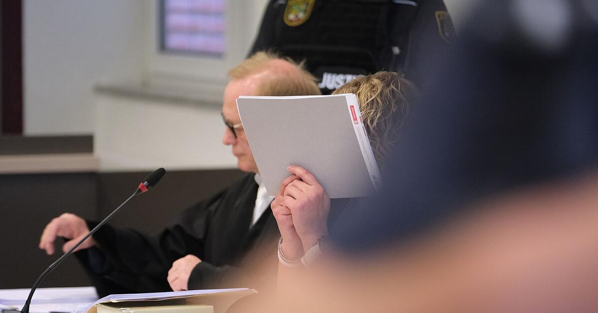 Babys-nach-Geburt-in-M-lls-cken-erstickt-Mutter-verurteilt