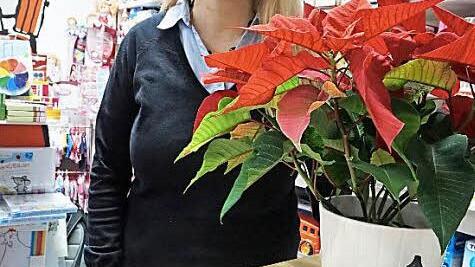 Nicole Schmitt möchte bei den Kindern nicht nur die Kreativität, sondern auch die Vorfreude auf Weihnachten wecken. Foto: Tina Meier