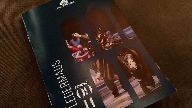 Reichlich Applaus verdiente sich die Neuinszenierung der Strauß-Operette "Die Fledermaus" bei der Premiere am Landestheater Coburg.Foto: Jochen Berger