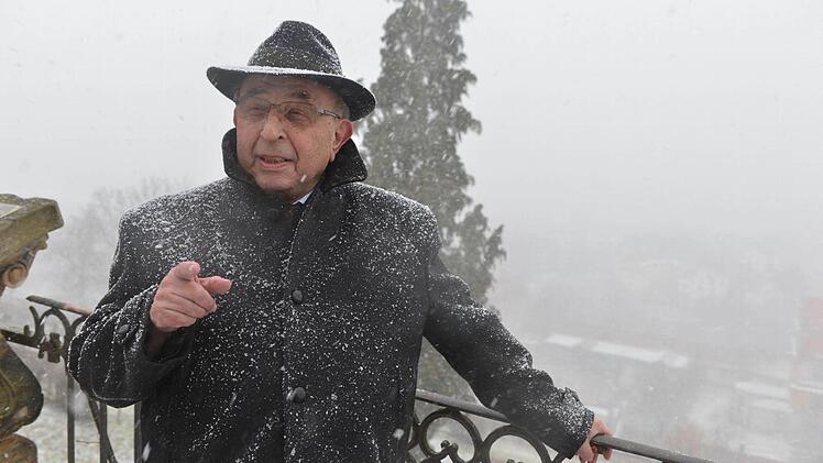 Andreas Stenglein, Bamberger: ,18 000 Menschen mussten nach dem Krieg in Stadt und Land untergebracht werden. Da braucht man heute kein großes Theater wegen der Studenten aufführen.'