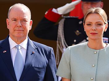 Fürst Albert II. und Fürstin Charlène Fürst Albert II. und Fürstin Charlène trauern um ein Mitglied der monegassischen Fürstenfamilie.