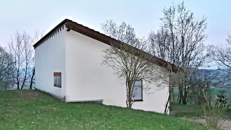 Im Hochbehälter Untermerzbach, der nördlich der Ortschaften Unter- und Obermerzbach liegt, muss die Ozonaufbereitungsanlage ertüchtigt werden. Hierfür investiert die Gemeinde 100 200 Euro. Foto: Helmut Will