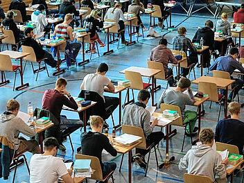 Immer mehr Sch&uuml;ler fallen durchs Abitur