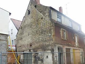Nachher: Die beiden Nebengebäude sind weg.  Fotos: Stadt Zeil