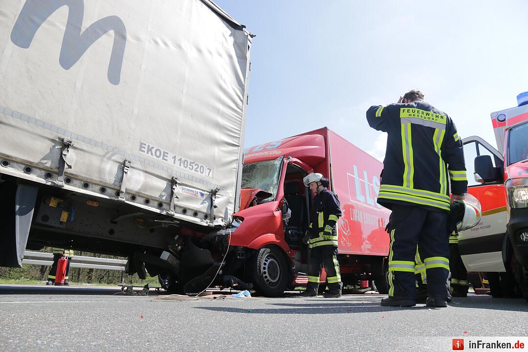 Lkw-Auffahrunfall auf A3 bei Höchstadt: Ein Schwerverletzter
