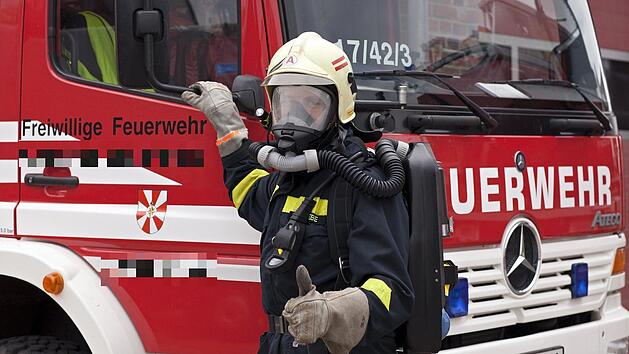 Bahn und Feuerwehren bereiten sich auf sicheren BBI - Tunnelbetrieb vor
