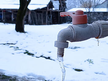 Winter, Eis, gefroren, Wasserleitung