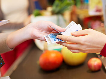 Bargeld, Kasse, Supermarkt, Einkauf