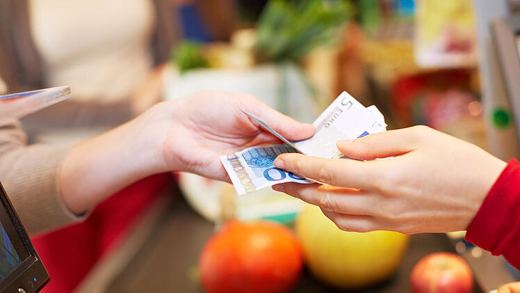 Bargeld, Kasse, Supermarkt, Einkauf