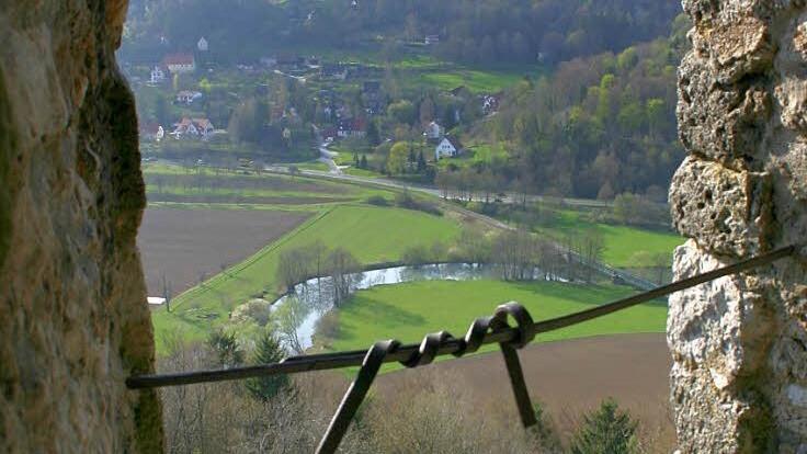 Im Wiesenttal gibt es eine außergewöhnliche Vielfalt bedrohter Tier- und Pflanzenarten.  Foto: Josef Hofbauer