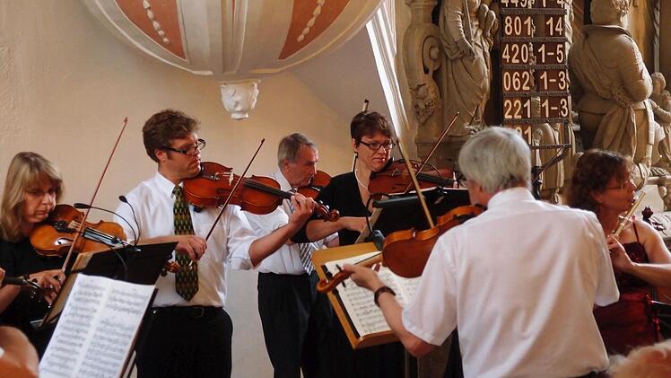 Impressioen von der Serenade mit dem Collegium musicum Coburg in der Schlosskirche AhornFoto: Jochen Berger