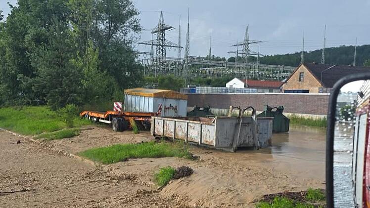 Unerwartetes Unwetter-Chaos: Rinnsal in Ebern wird zum rei&szlig;enden Fluss