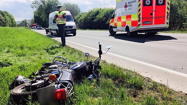 Kaum ein Tag vergeht ohne einen schweren Motorradunfall in Bayern. Am Samstagmorgen kam ein 47-j&auml;hriger Biker bei Karlsfeld ums Leben.  Symbolfoto: Luca Frauenknecht/J&uuml;rgen Masching/dpa