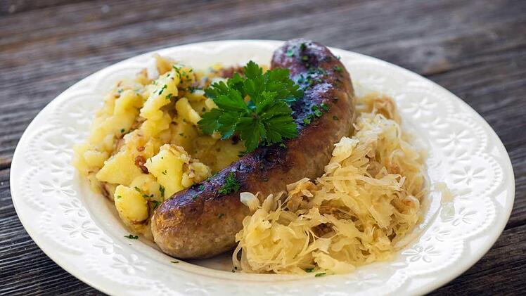 bamberger-hoernla-sauerkraut-wurst.jpg