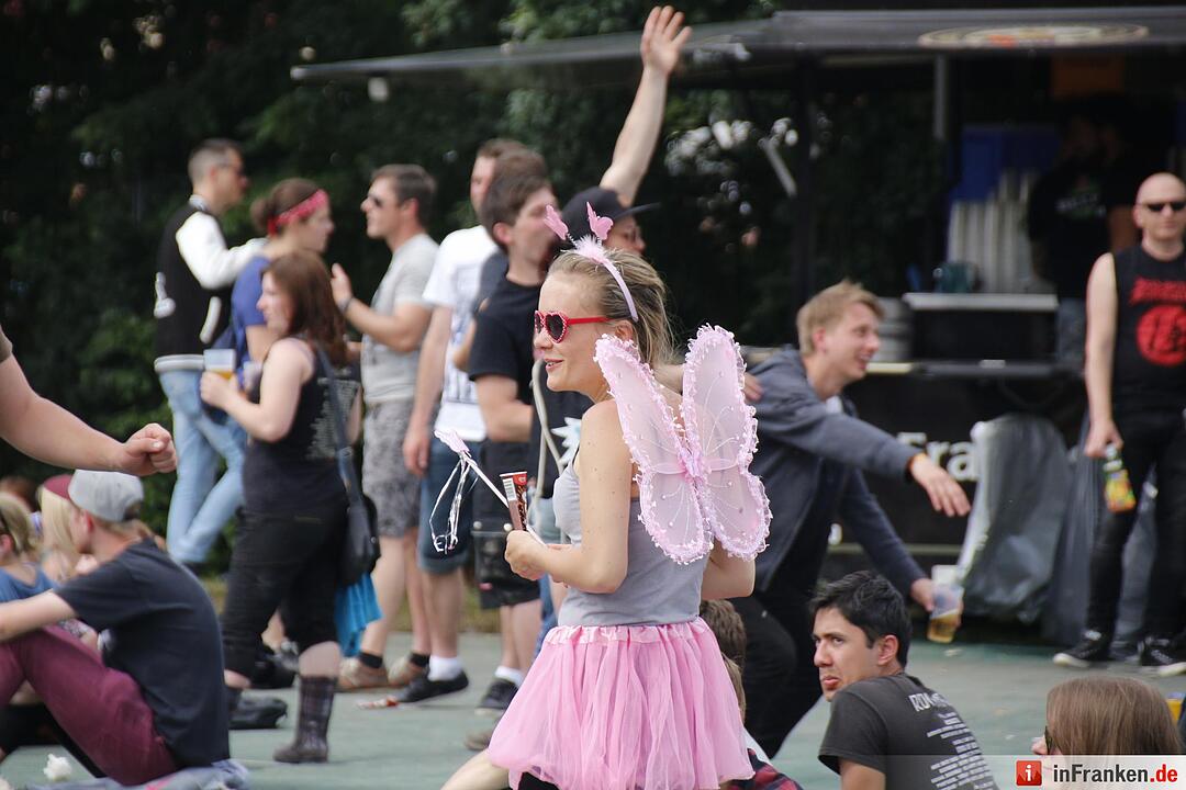 Die schrägsten Outfits bei Rock im Park 2016