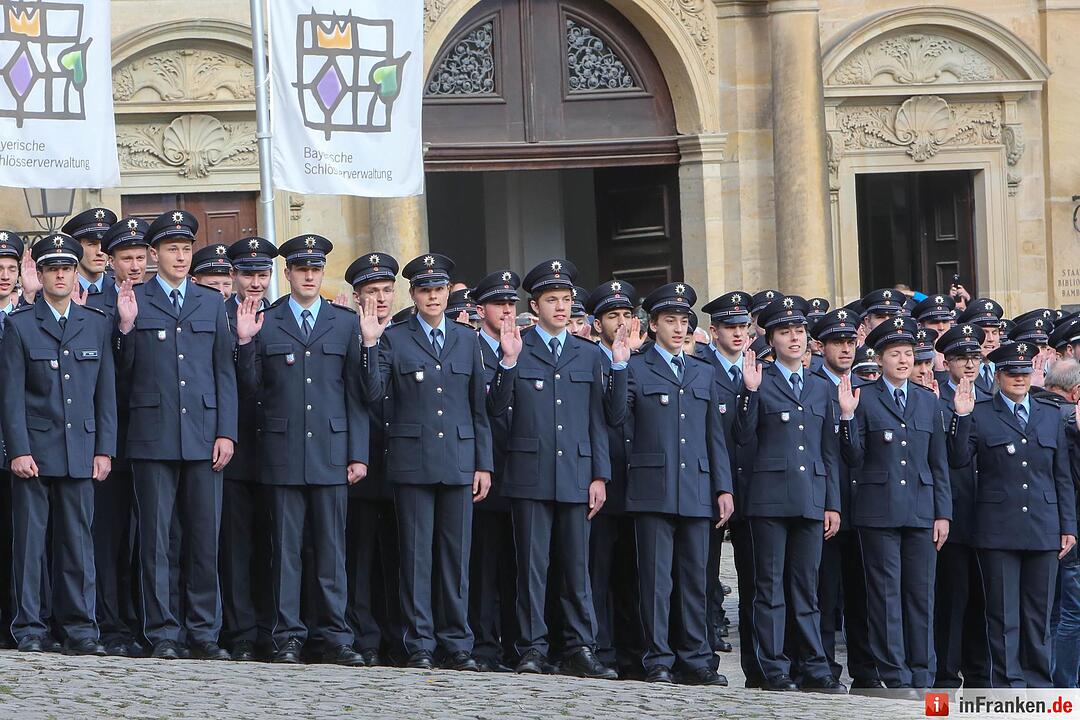 Bundespolizei-Anwärter in Bamberg vereidigt