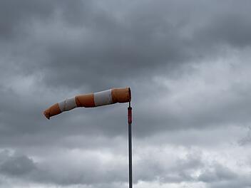 Wetter in Franken: Experte warnt vor starken Böen