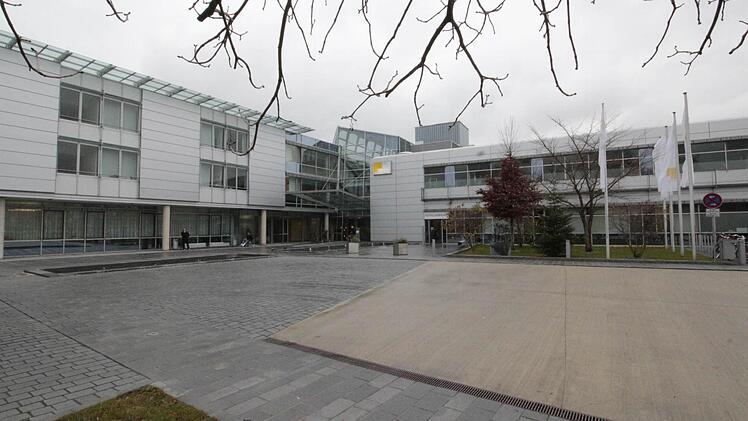 Die Fusion der Kliniken in Ebermannstadt und Forchheim (Bild) wird aktuelle von einem Streit zwischen beiden Fusionsparteien überschattet.  Foto: Josef Hofbauer