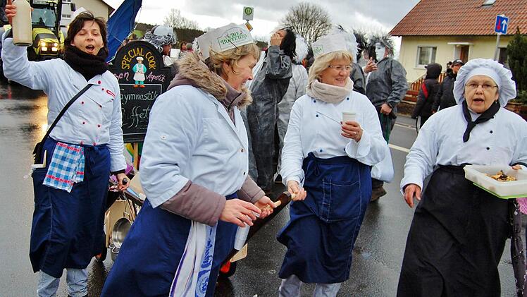 Auch in Waldfenster war am Rosenmontag viel geboten. Foto: Sigismund von Dobschütz