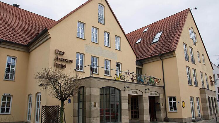 Wie Bürgermeister Günther Werner in der Stadtratssitzung mitteilte, eröffnet das Altstadt-Hotel in Haßfurt im April wieder.