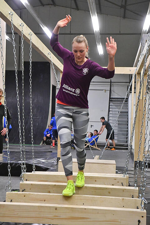 Franken-Ninjas - Drei Sportler aus der Region testen die Hindernis-Sporthalle "Warriors Luck" in Erlangen