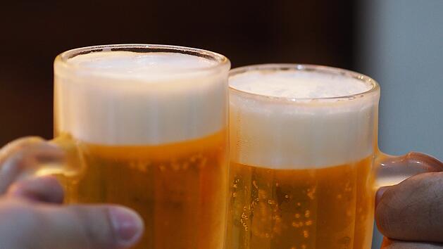 Bier, Anstoßen, Prost